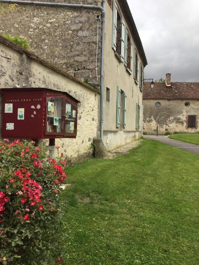 Demeure Saint Martin Villa Sourdun Exterior photo